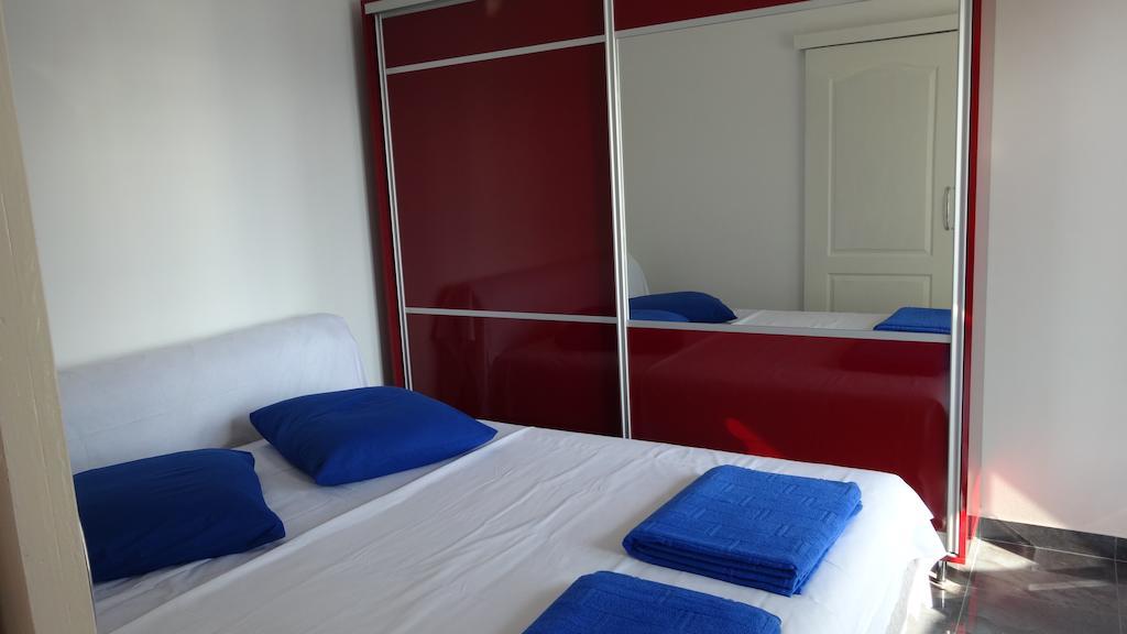 Apartments Odesa Herceg Novi Bilik gambar